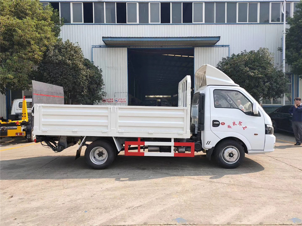 國六·東風(fēng)途逸15桶 藍牌桶裝垃圾車