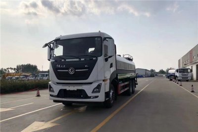 東風天龍后八輪20噸噴霧車，國六綠化噴灑車